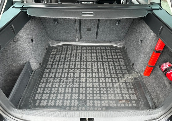 Skoda Octavia cena 36800 przebieg: 239000, rok produkcji 2014 z Grudziądz małe 667
